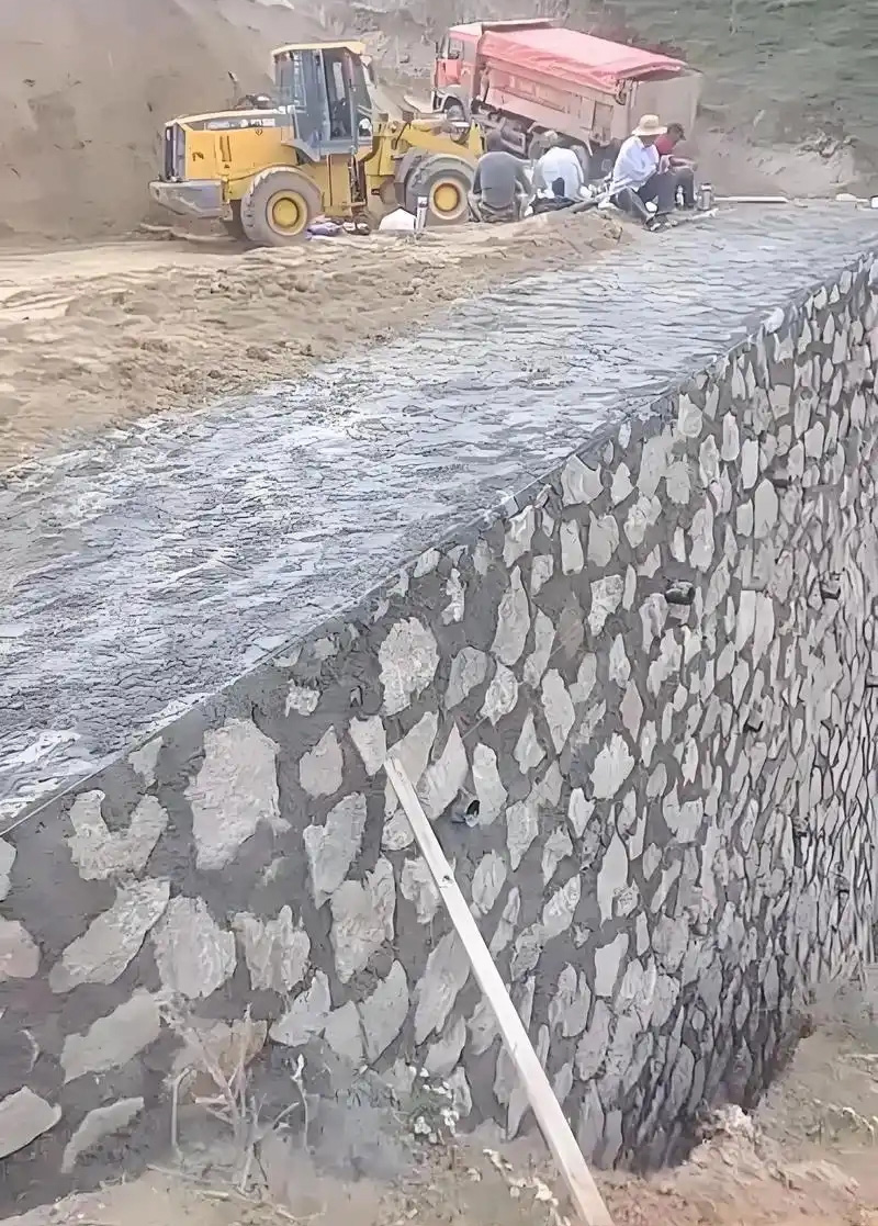 南阳内乡县边坡加固